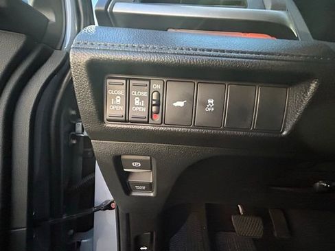 Used 2025 Honda Odyssey Sport-L image 14