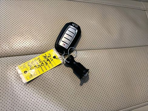 Used 2023 INFINITI QX60 Luxe image 13