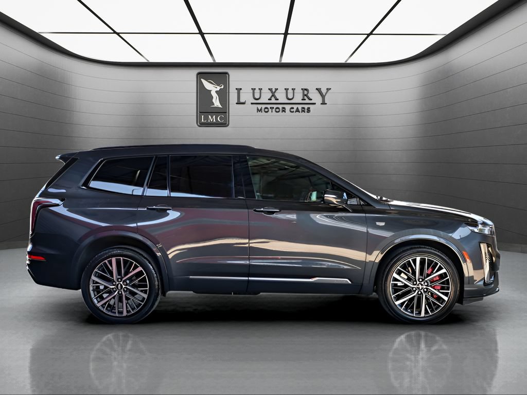 Used 2022 Cadillac XT6 Sport AWD/4WD image 9