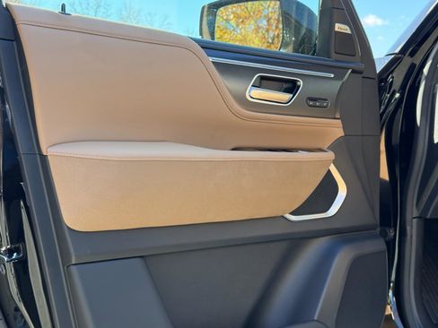 New 2026 INFINITI QX80 Luxe w/ Cargo Package image 25