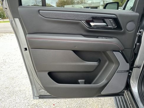 New 2026 GMC Yukon XL AT4 Ultimate w/ LPO, Floor Liner Package AWD/4WD image 29