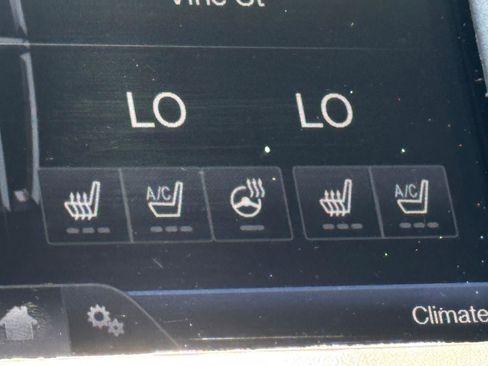 Used 2015 Lincoln MKS AWD w/ Equipment Group 101A image 17