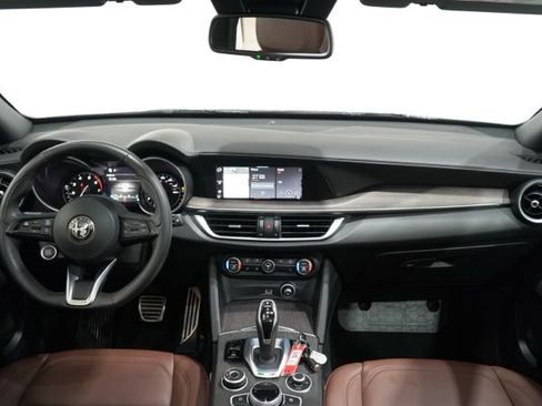 Used 2023 Alfa Romeo Stelvio Ti AWD/4WD image 13