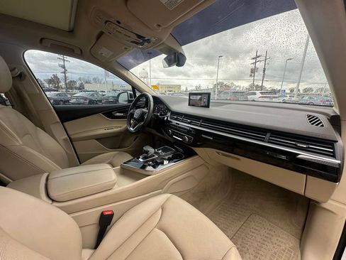 Used 2017 Audi Q7 3.0T Premium Plus w/ Premium Plus Package image 27