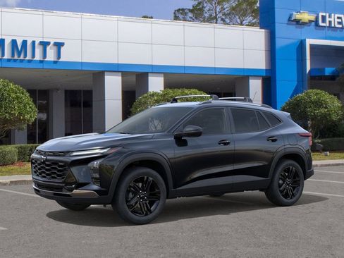 New 2026 Chevrolet Trax ACTIV image 2