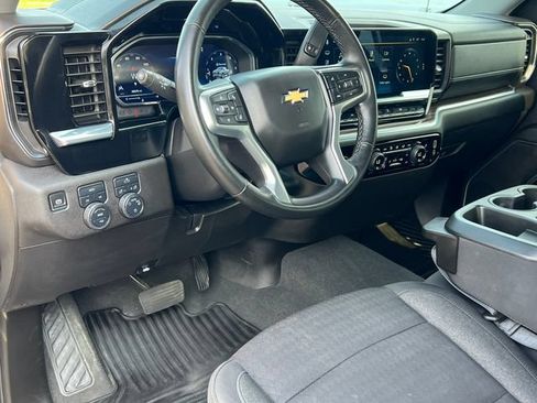 Used 2024 Chevrolet Silverado 1500 LT AWD/4WD image 20