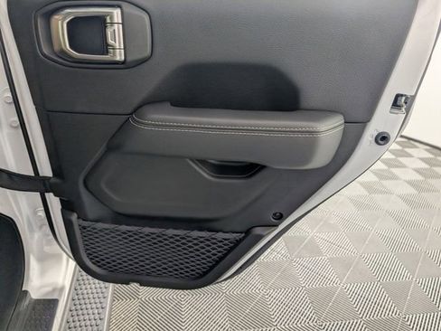 Used 2023 Jeep Wrangler Unlimited Sahara w/ Cold Weather Group image 29