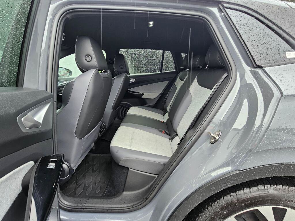 Used 2023 Volkswagen ID.4 Pro RWD image 18