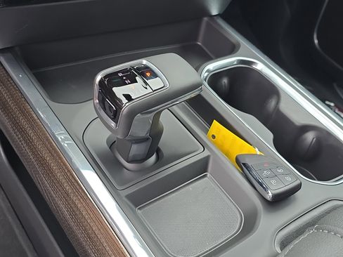 New 2026 Chevrolet Silverado 1500 RST w/ Z71 Off-Road Package AWD/4WD image 23