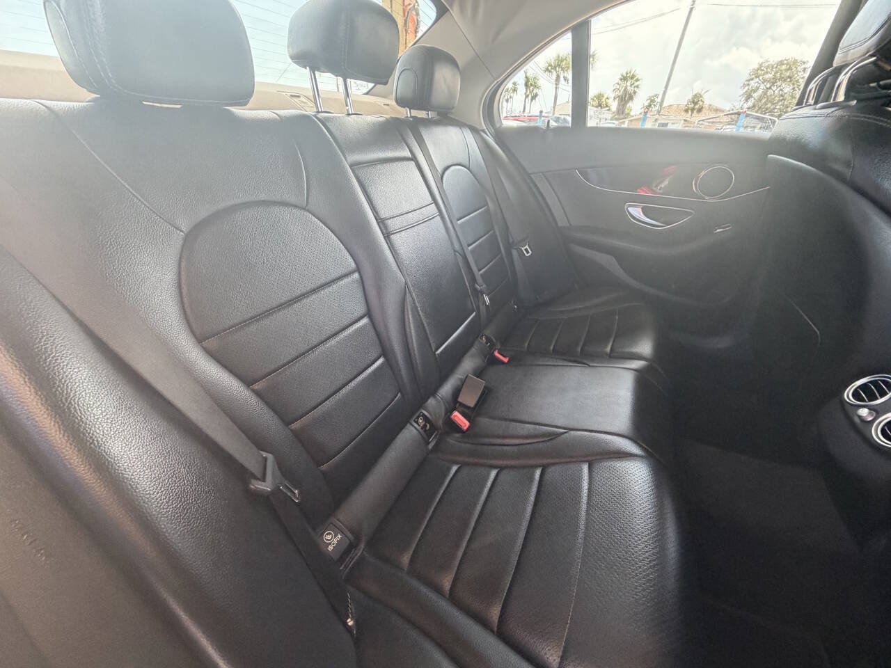 Used 2016 Mercedes-Benz C 300 4MATIC Sedan image 21