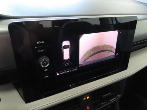 New 2026 Volkswagen Taos S image 19