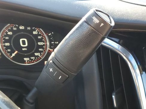 Used 2015 Cadillac Escalade ESV Platinum image 25