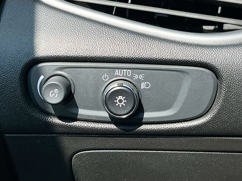 Used 2024 Chevrolet Malibu LS FWD image 10