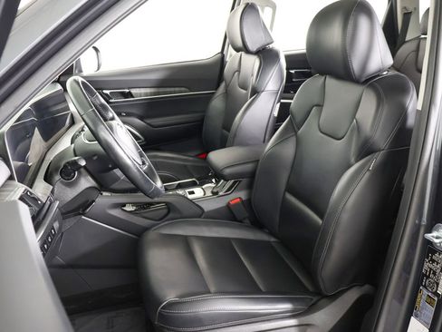 Used 2024 Kia Telluride EX X-Line AWD/4WD image 32