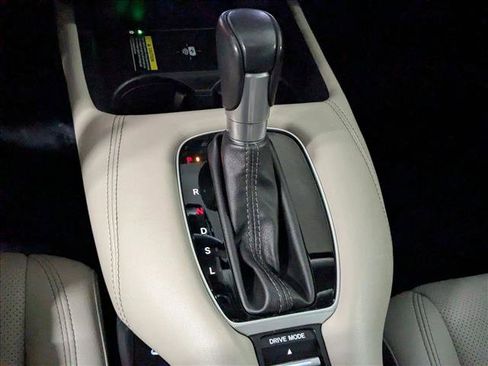 Used 2024 Honda HR-V EX-L image 13