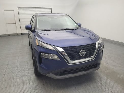 Used 2021 Nissan Rogue SV FWD image 14