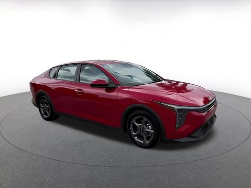 Used 2025 Kia K4 FWD image 2