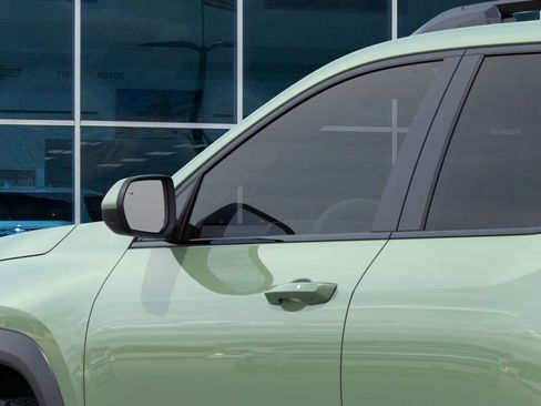 New 2026 Chevrolet Equinox ACTIV image 12