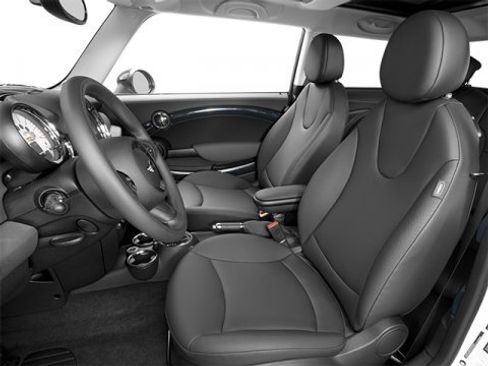 Used 2013 MINI Cooper Hardtop image 8