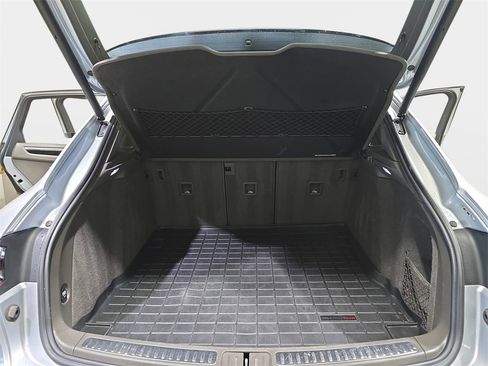 Used 2018 Porsche Macan S image 14