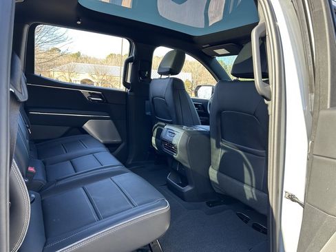 Used 2025 GMC Sierra EV Denali image 44