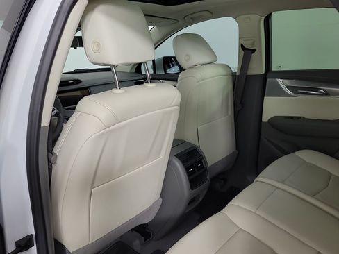 Certified 2023 Cadillac XT5 Premium Luxury w/ Technology Package FWD image 12