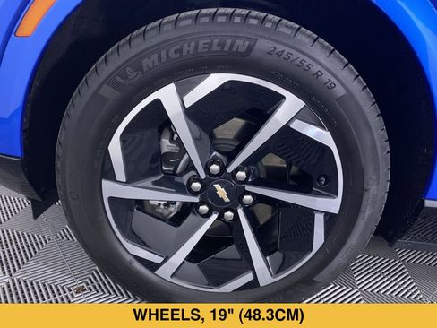 Certified 2024 Chevrolet Equinox EV LT FWD image 14