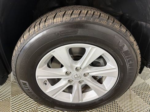 Used 2013 Toyota Highlander Plus image 12