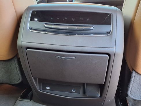 Certified 2023 Cadillac Escalade ESV Sport w/ Touring Package AWD/4WD image 17