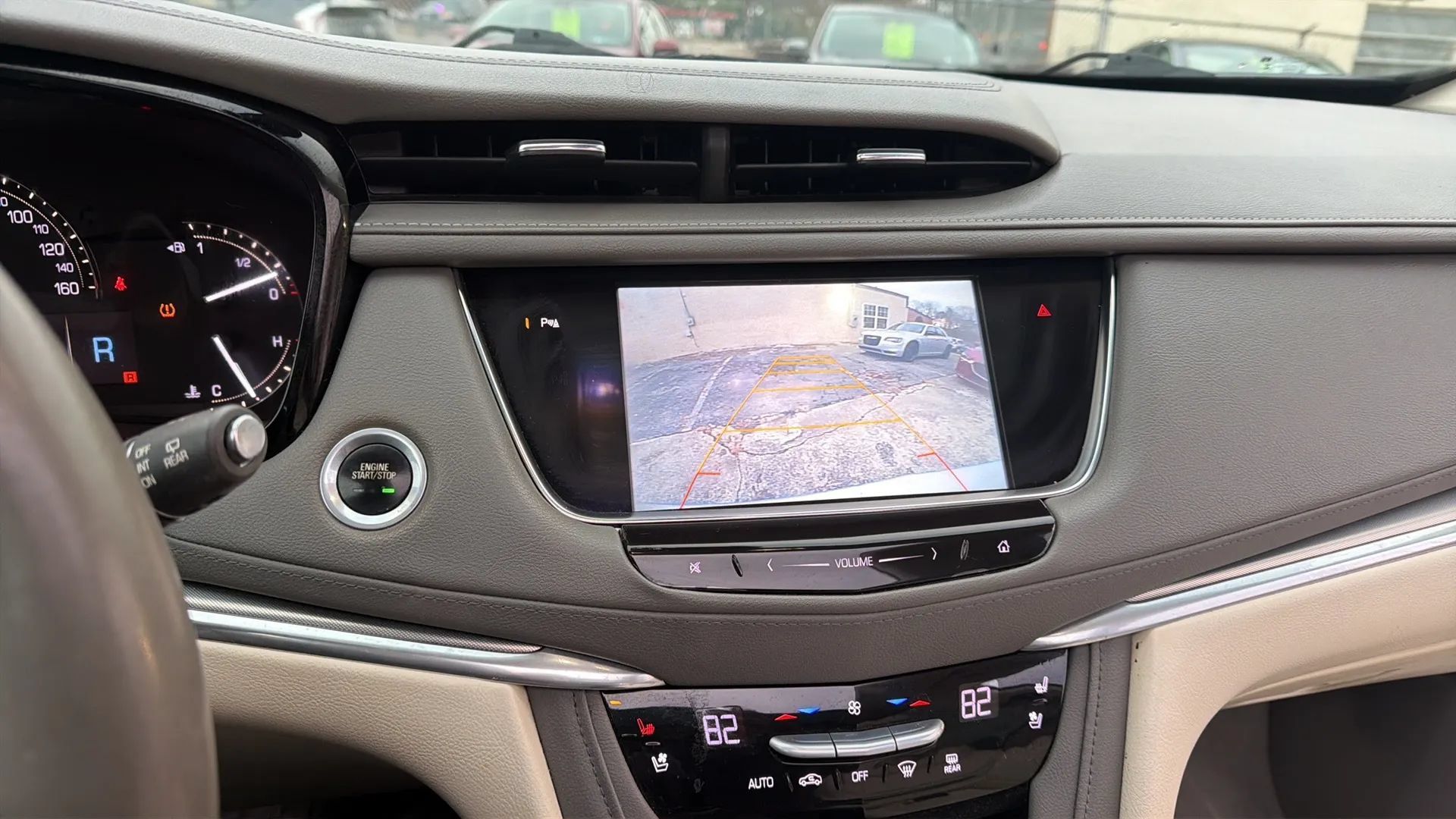Used 2017 Cadillac XT5 Premium Luxury FWD image 41