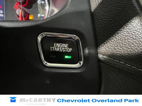 Used 2021 GMC Acadia SLT w/ Technology Package FWD image 19