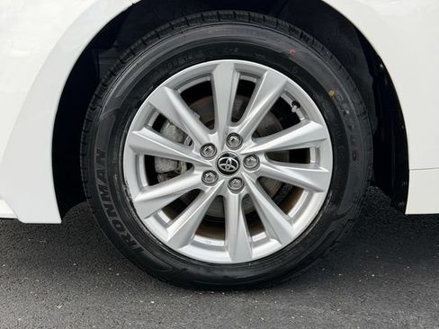 Certified 2025 Toyota Corolla LE w/ LE Premium Package FWD image 11
