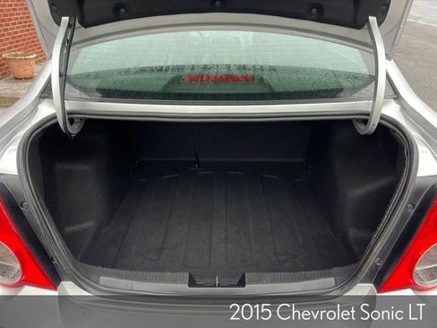Used 2015 Chevrolet Sonic LT image 14