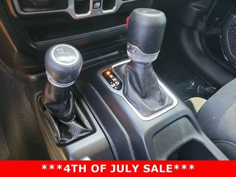 Used 2022 Jeep Wrangler Unlimited Sport AWD/4WD image 16