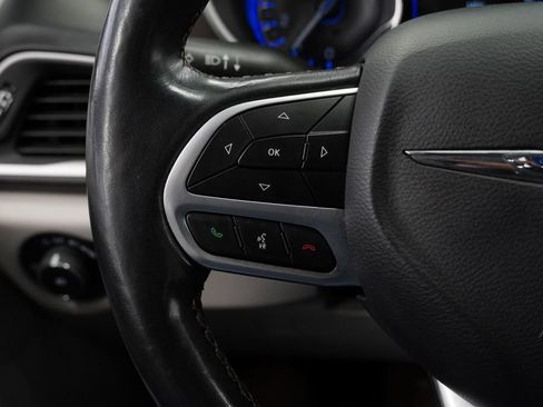 Certified 2019 Chrysler Pacifica Touring Plus w/ Tire & Wheel Group FWD image 37