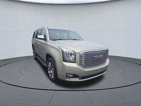 Used 2016 GMC Yukon Denali w/ Open Road Package image 7