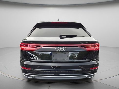 Used 2019 Audi Q8 Prestige w/ Adaptive Chassis Package AWD/4WD image 5