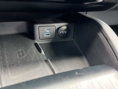 Certified 2023 Ford Escape ST-Line Elite w/ Premium Technology Package AWD/4WD image 34