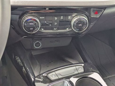 New 2026 Chevrolet Trax ACTIV w/ Sunroof Package image 19