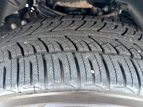 Used 2022 RAM 1500 Laramie AWD/4WD image 11