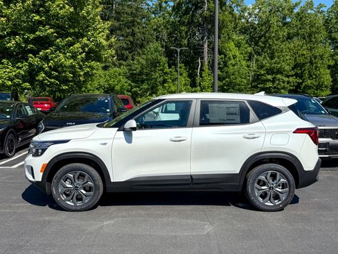 New 2026 Kia Seltos LX AWD/4WD image 8