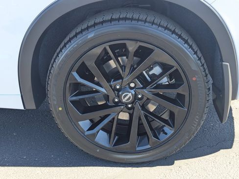 New 2026 Nissan Rogue Platinum AWD/4WD image 9