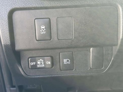 Used 2023 Toyota Tacoma SR5 w/ Technology Package image 24