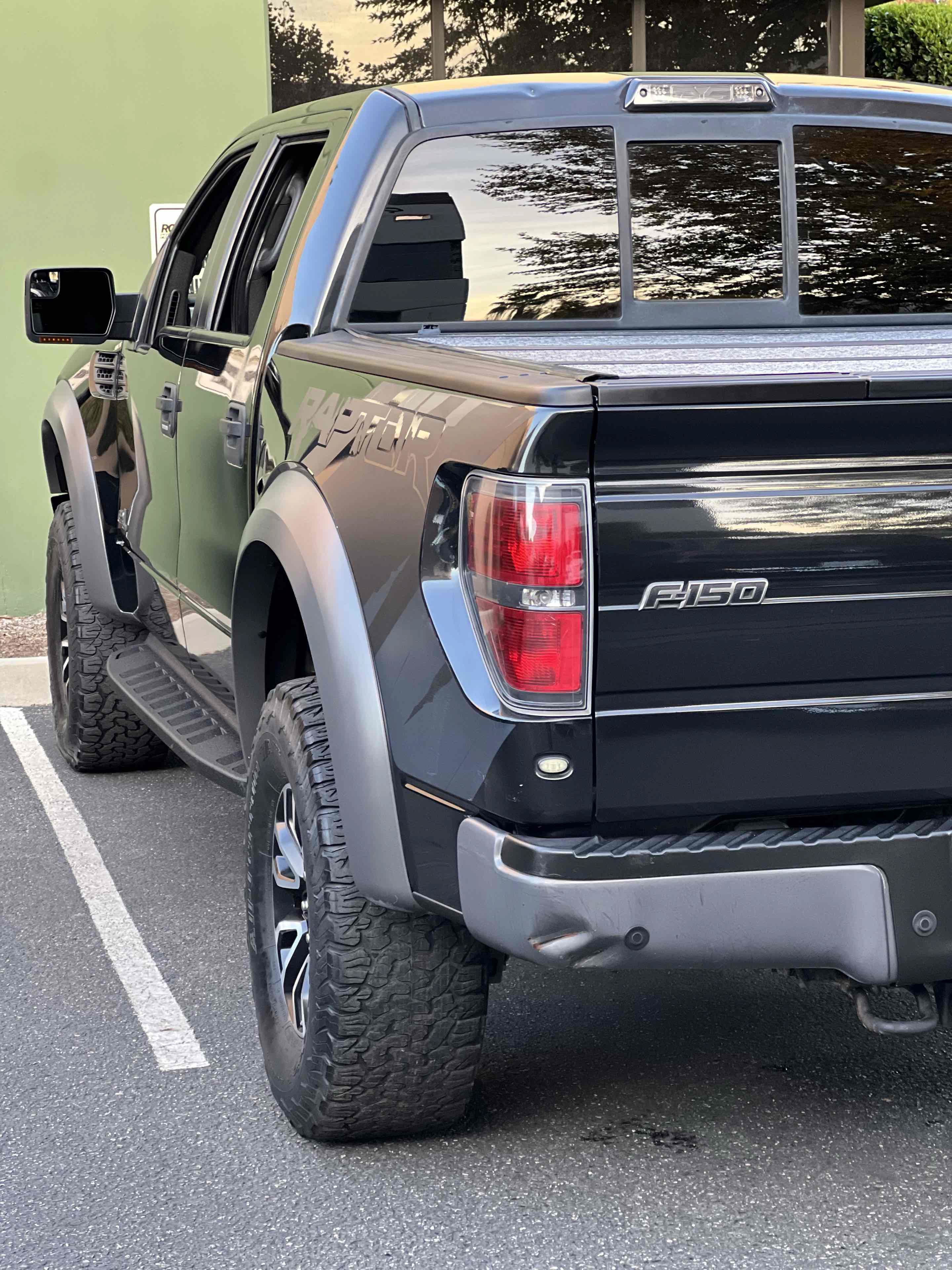 Used 2014 Ford F150 Raptor w/ Equipment Group 801A Luxury AWD/4WD image 14