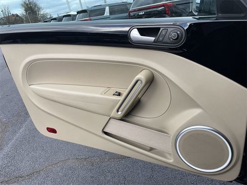 Used 2015 Volkswagen Beetle 1.8T image 17