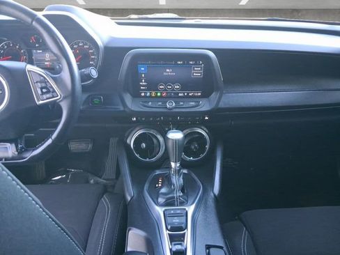 Used 2019 Chevrolet Camaro LT w/ Technology Package image 20