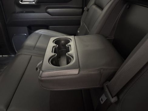 Used 2024 Chevrolet Silverado 2500 LTZ w/ LTZ Convenience Package image 32