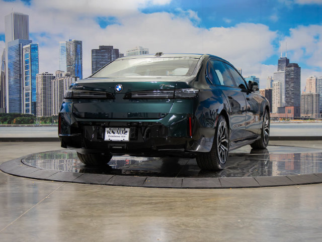 Used 2027 BMW i7 xDrive50 w/ M Sport Package AWD/4WD image 6