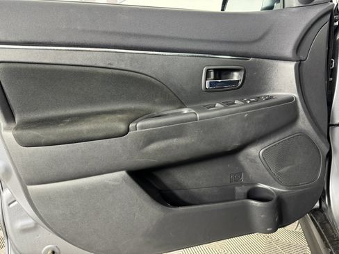 Used 2025 Mitsubishi Outlander Sport LE image 35