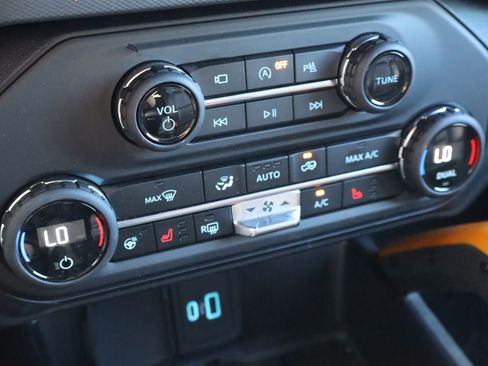 Used 2024 Ford Bronco Badlands AWD/4WD image 21
